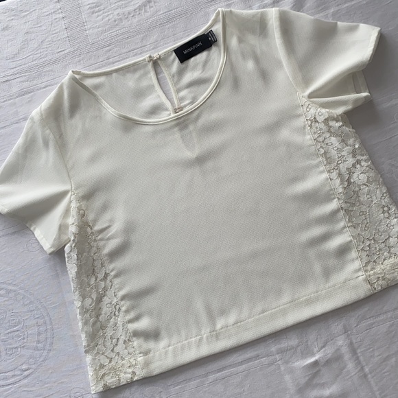 Minkpink ivory back button blouse. Boxy fit. Lace side panels. Size Medium. - Picture 3 of 8